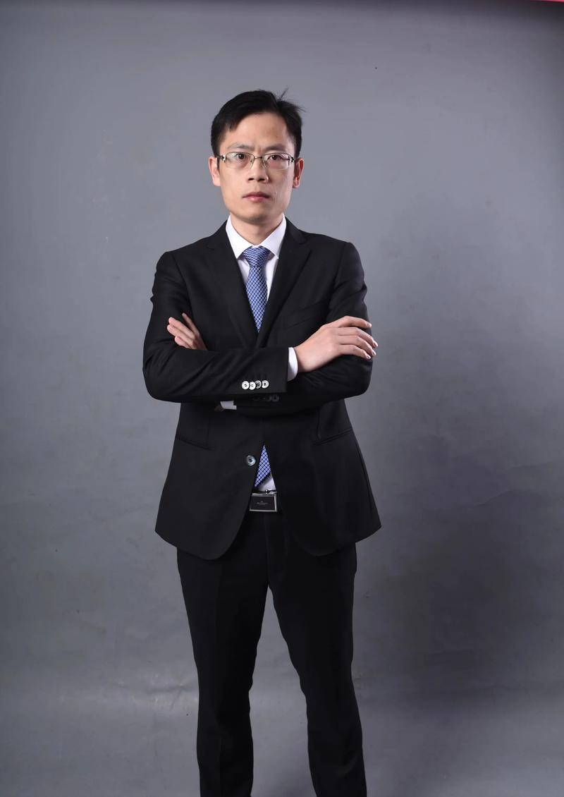 时革白 制作统筹负责人